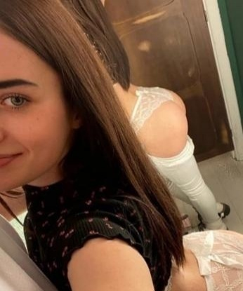 У меня множество услуг, которые я могу тебе предложить. Я проведу с тобой незабываемое время, воплотив все твои самые сокровенные фантазии. 🌟 Мои гостеприимные апартаменты всегда ждут тебя в самом центре Москвы. Я гарантирую полную конфиденциальность и максимальное удовольствие. У меня также есть отличные отзывы, которые подтверждают мое профессионализм. Отправь мне сообщение, и я с радостью пришлю тебе мое фото. 📷 Жду встречи с нетерпением! 💕 Юлия